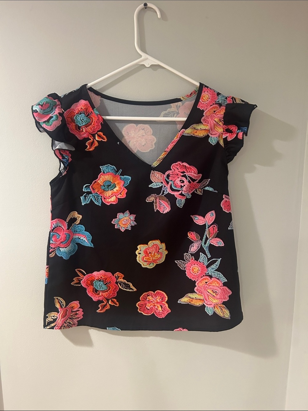 SHEIN Black Floral Embroidered V-Neck Flutter Sleeve Top